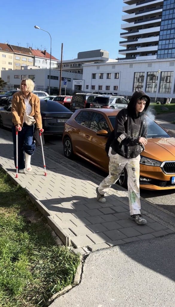 Woman slc going to hospital video